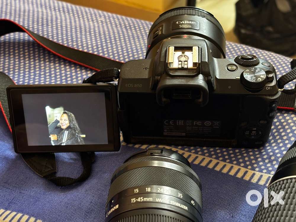 CANON EOS M50