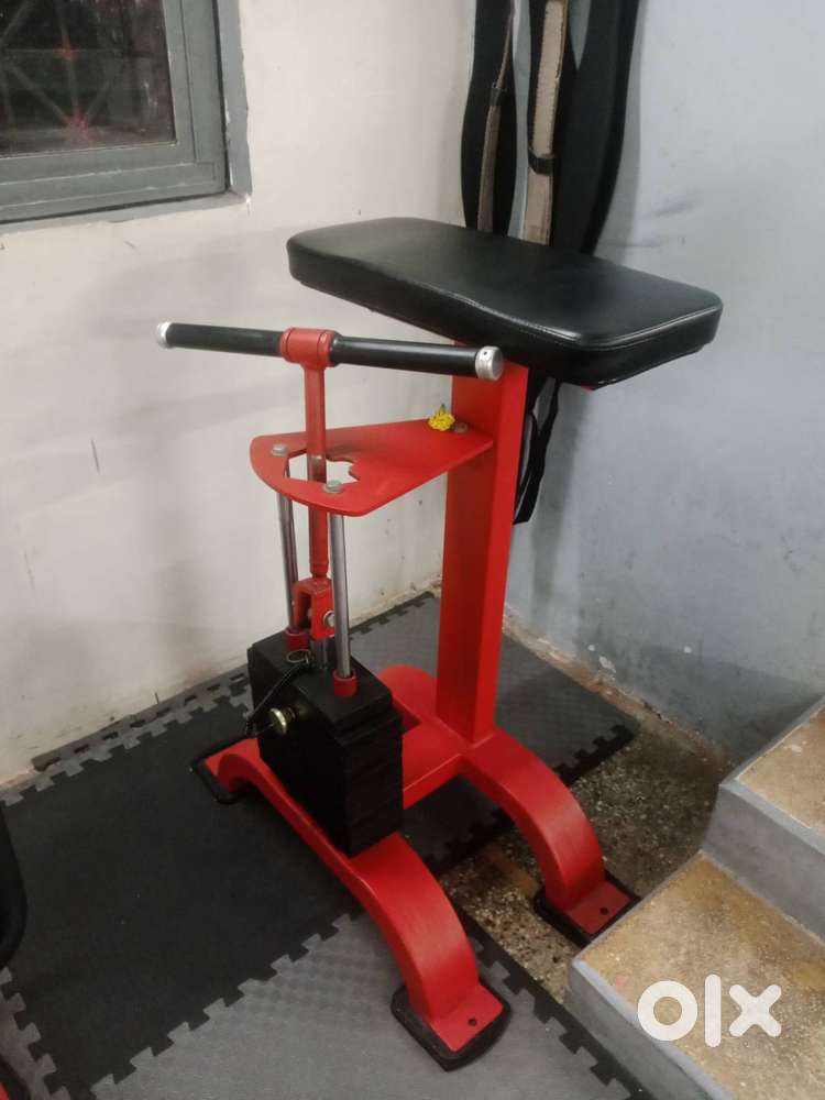 Gym equipments 1.5 year old same like jerrai (muscle maker brand)
