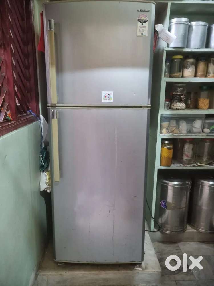Double door fridge 400lt