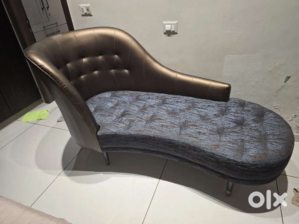 Chaise Lounge