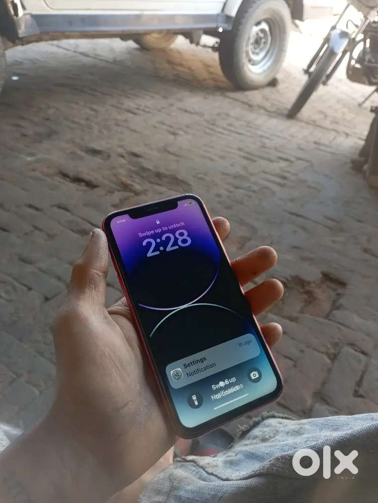 Iphone 11 64 gb ram battery health 84