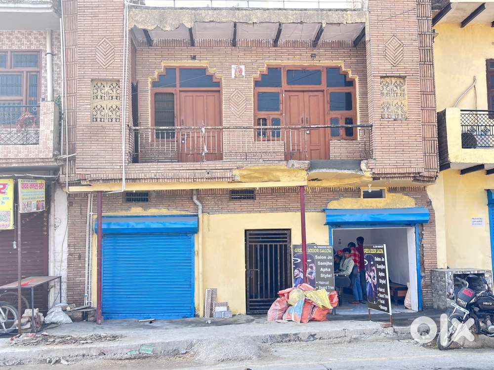 Shop and room availble for rent