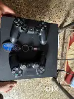PS4 full condition Two joysticks