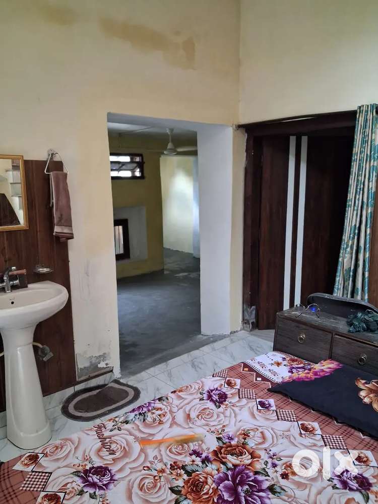 House for sale , good condition, 3 bed room, 2 bathroom, livingroom