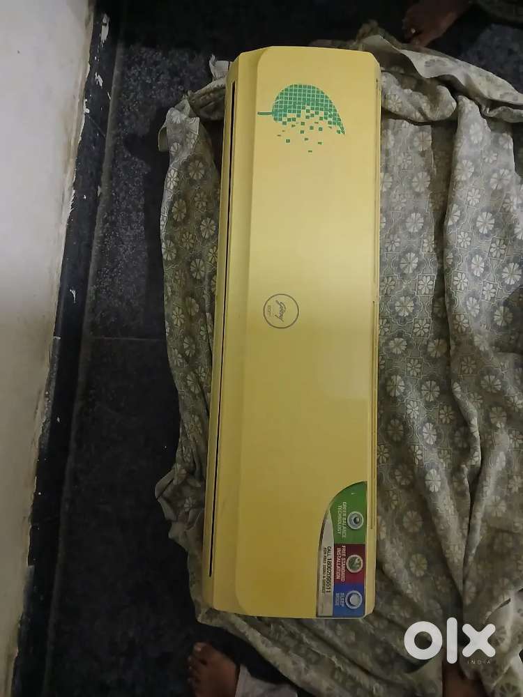 1.5 Ton split AC in good condition