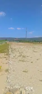 Bhauwala plot sale 30 ft road 200 sq yd  18000 per sq yd only