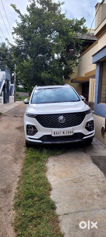 Well maintained MG Hector Plus Diesel