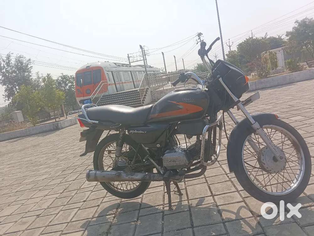 Gadi me koi Kam nahi h made in Japan carborator h orijnal75+ mileage h