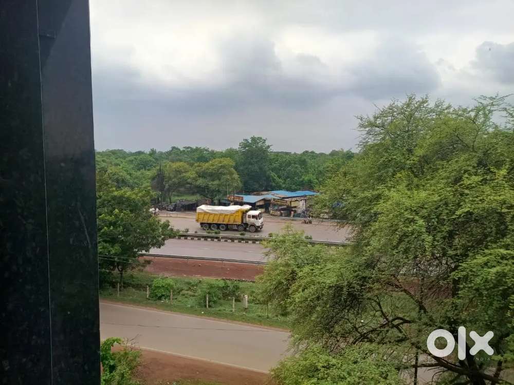 नेहरू नगर भिलाई में 2000 sqft का 3 फ्लोर किराये पर देना है l