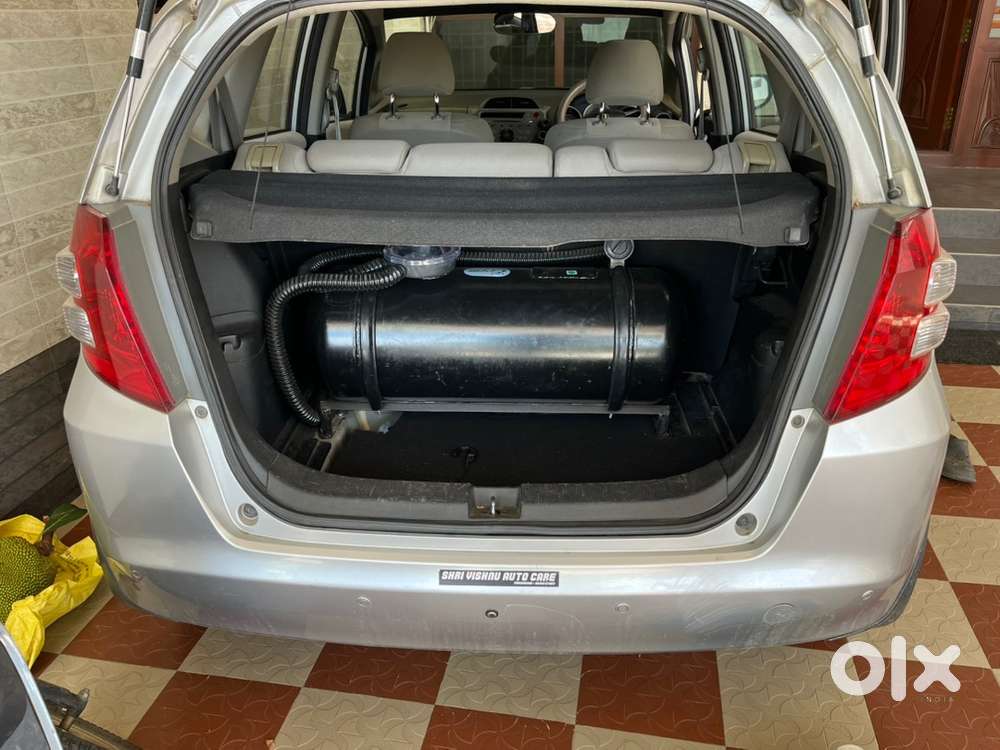 Honda Jazz 2011 / Petrol + LPG / Excellent Condition / Cost Efficient