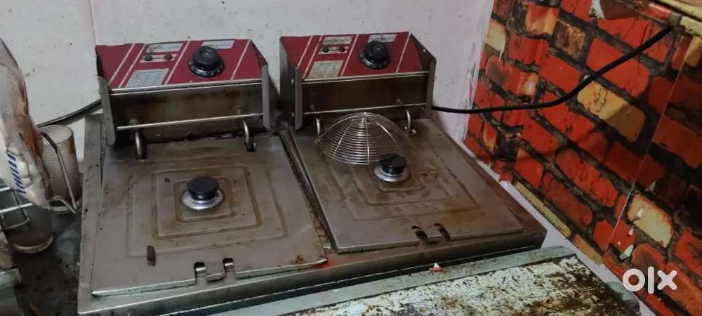 Dacdenil burger shop