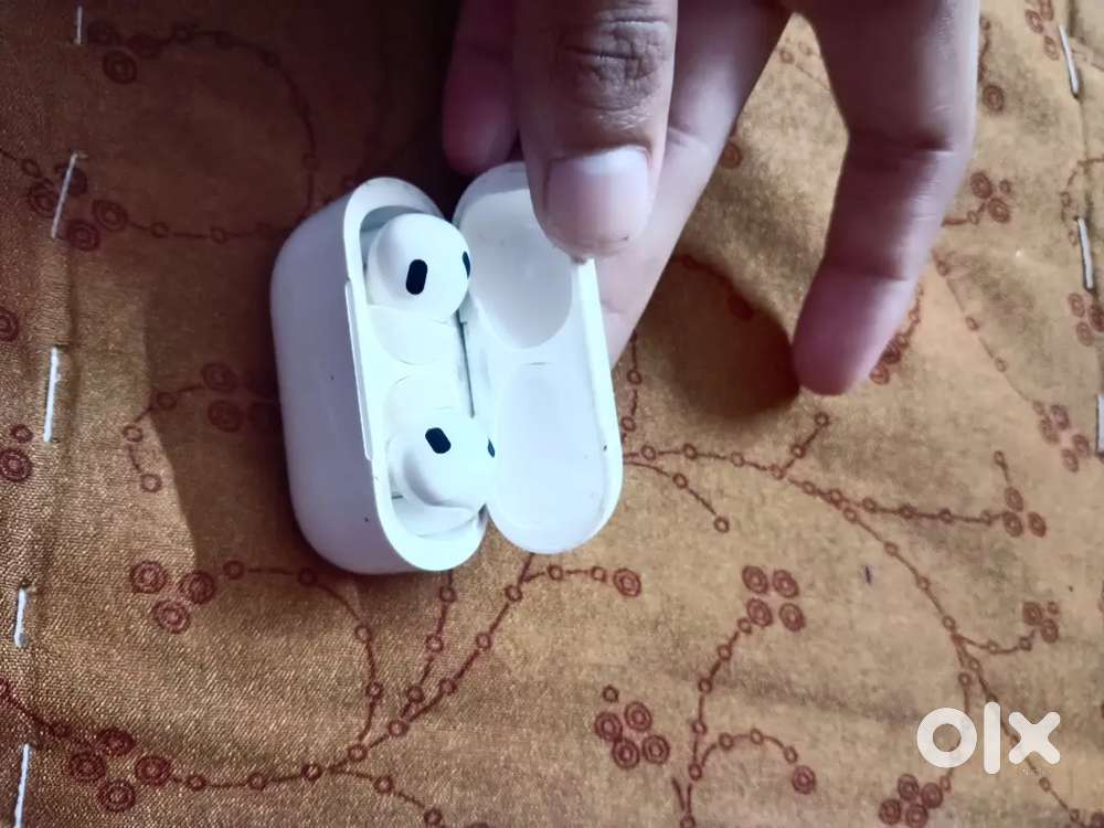 Iphone 2nd generation airpod