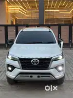 Toyota Fortuner 4X2 AT 2.8 Diesel, 2023, Diesel