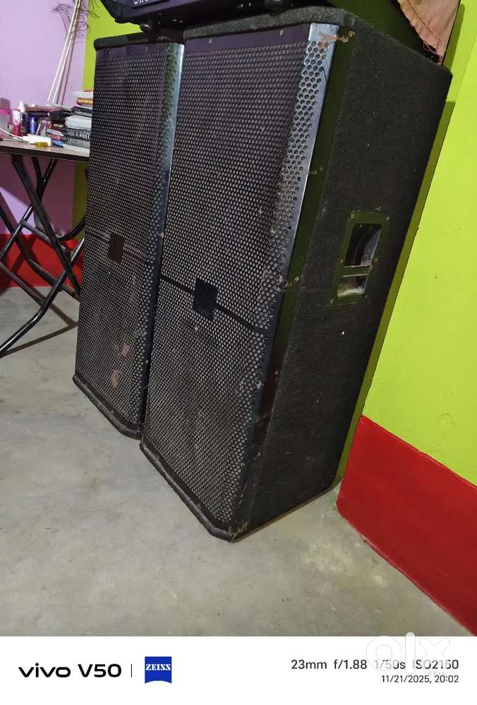 12 INCH DOUBLE SPEAKER BOX DJ