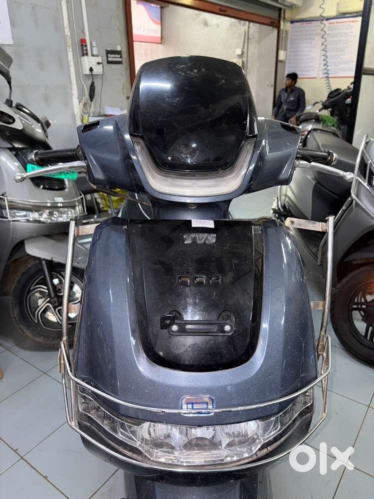 Iqube top model , s model , with charger