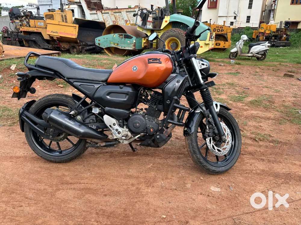 Yamaha FZ X (2022)