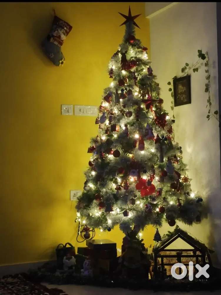 7.5 feet Christmas tree is for sale