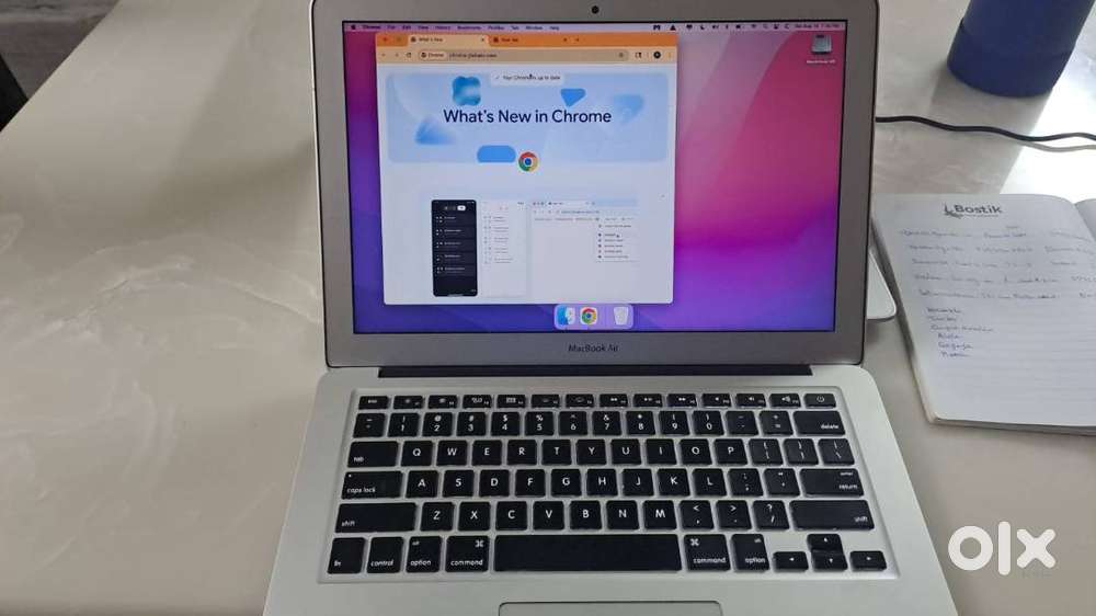 MACBOOK BY APPLE