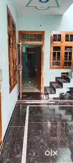 Pura Makan rent pe hai Barabanki. Gaytri Puram samosa Samrat sweets
