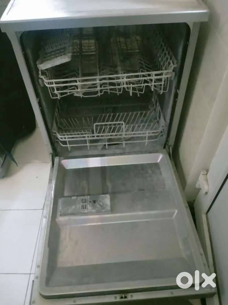 Dish Washer in good condition with bill
