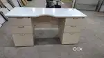 5/2 OFFICE TABLE