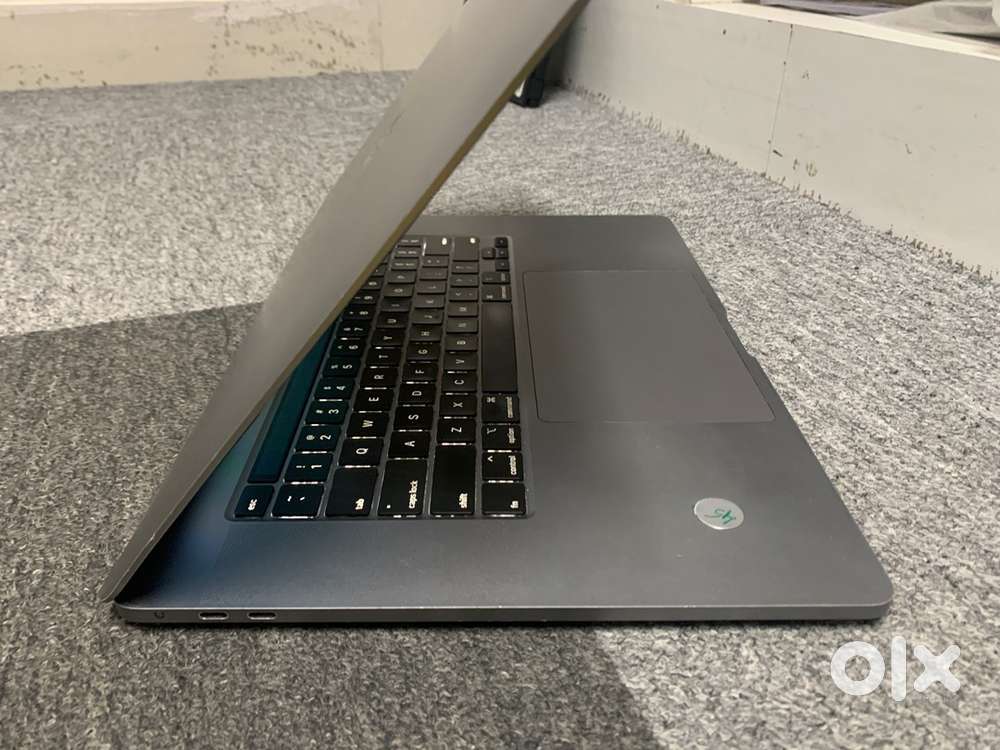 Macbook pro A2141/2019/16inch laptop/i9/32GB/512GB/Touchbar/Warranty