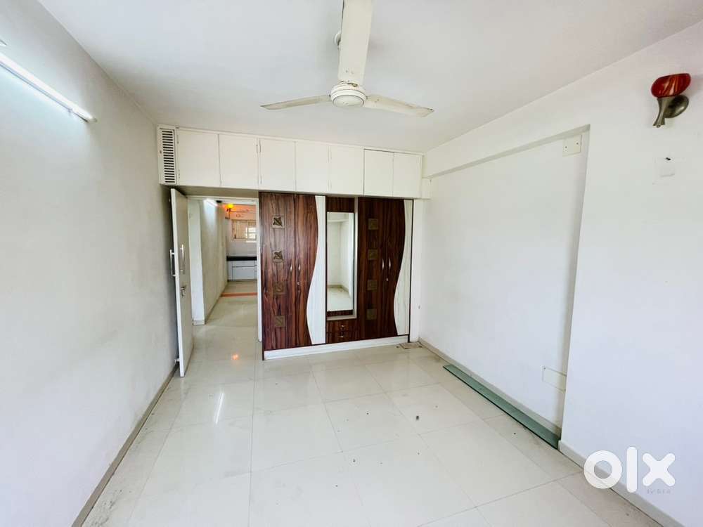 Very Nice 3bhk Flat For Rent at Nr Vidhyanagar School Satellite