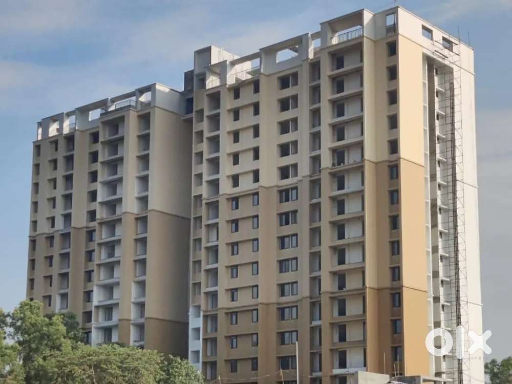 2bhk semi furnished flat for rent calicut Lanmark trade centre