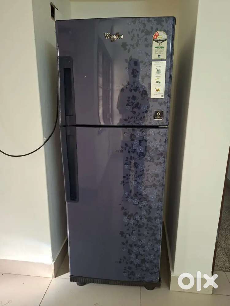 Whirlpool NEO FR258 245 Litres, 2020. Price slightly negotiable.