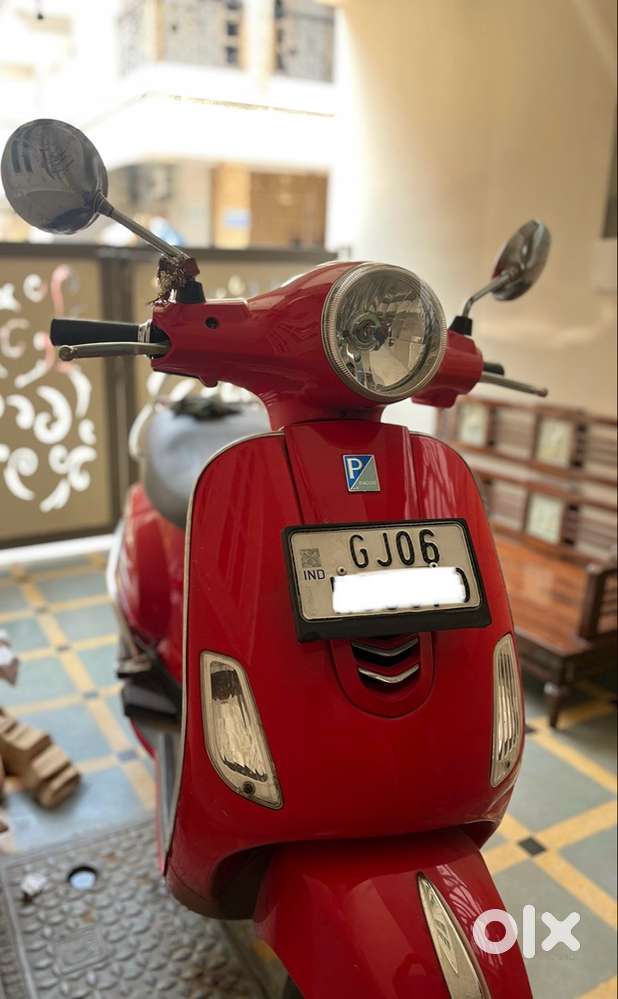 VESPA VXL150 TOP MODEL