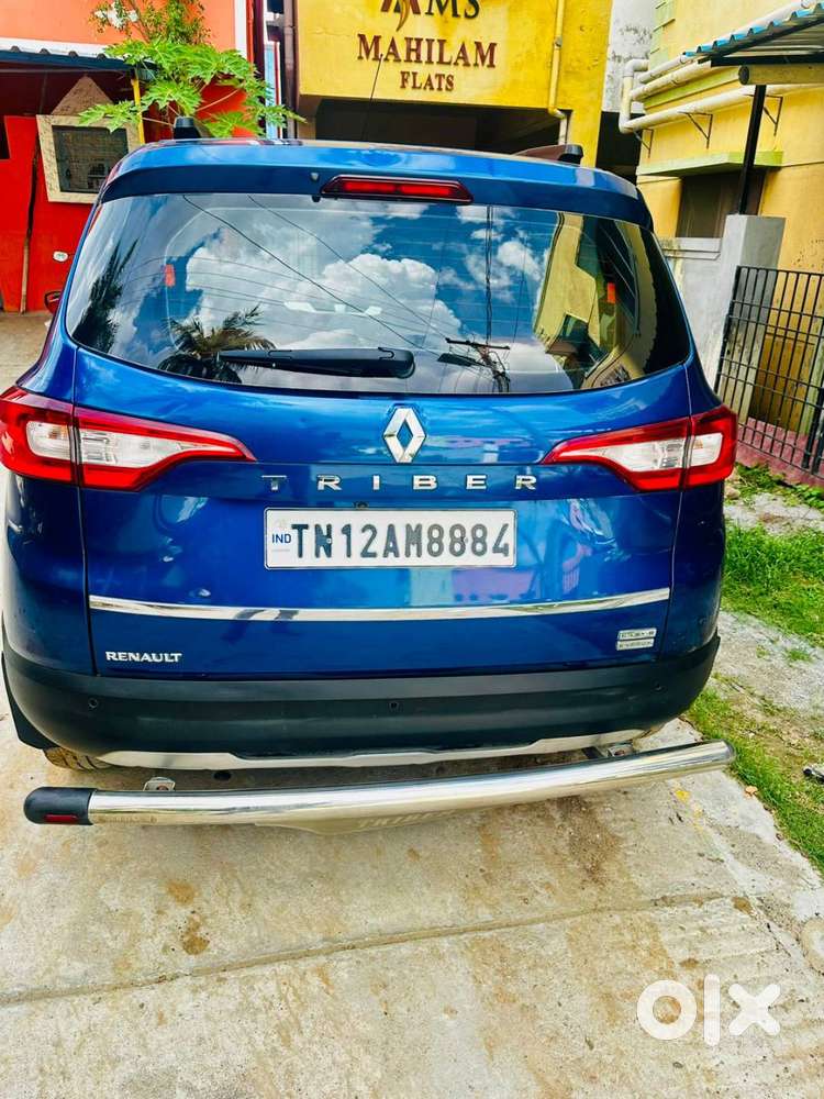 Top model Renault Triber Automatic – Single Owner Company service