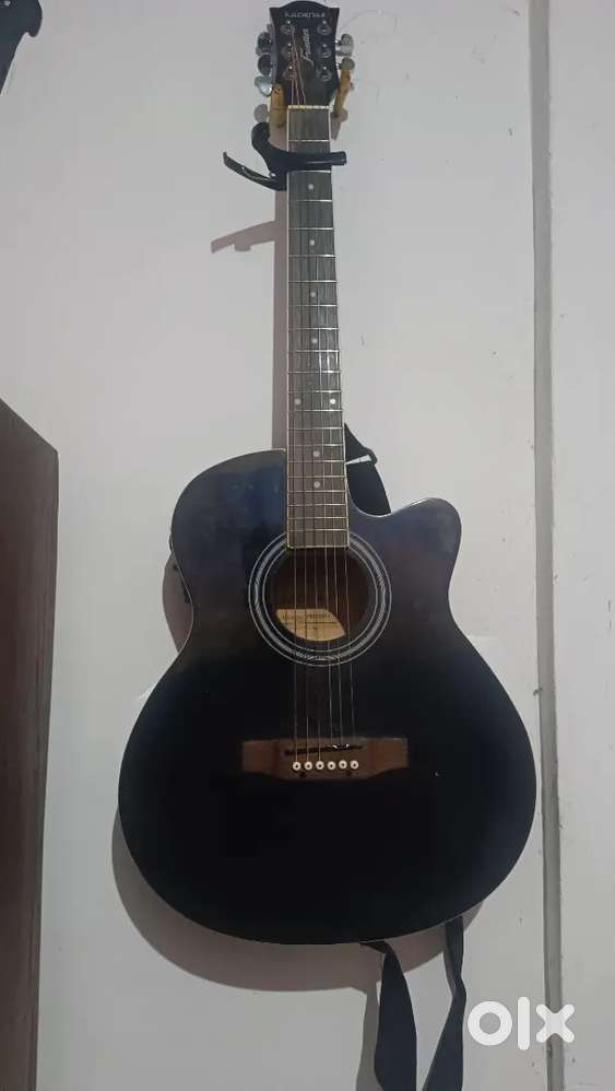 KADENCE GUITAR WITH PICKUP