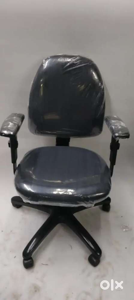 Office revolving refurbished chair