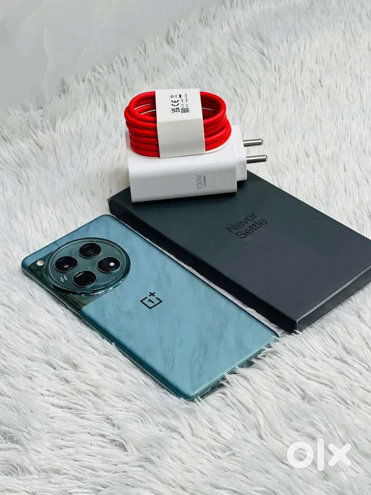 ONEPLUS 12 , 16GB RAM with 1 year warranty, 512GB