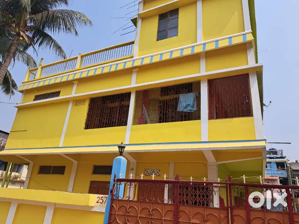 6 katah land with building