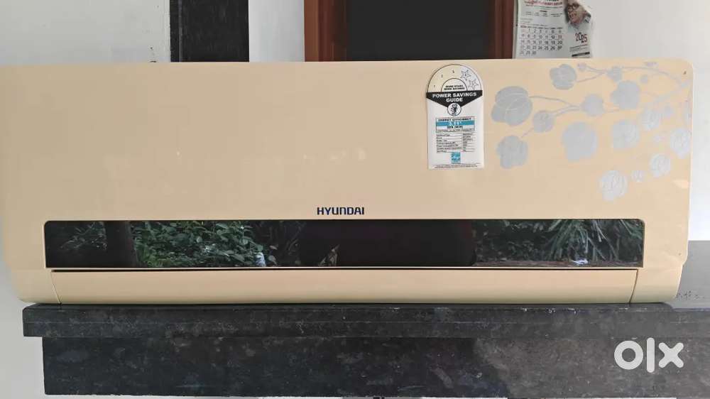 HYUNDAI
SPLIT AIRCONDITIONER
MODEL HSE33