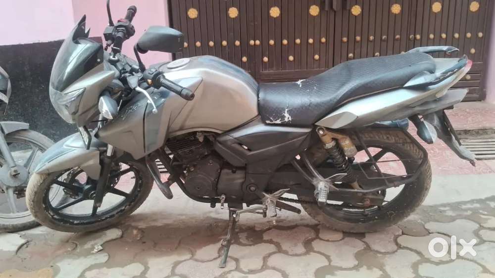 Single hand used in good condition