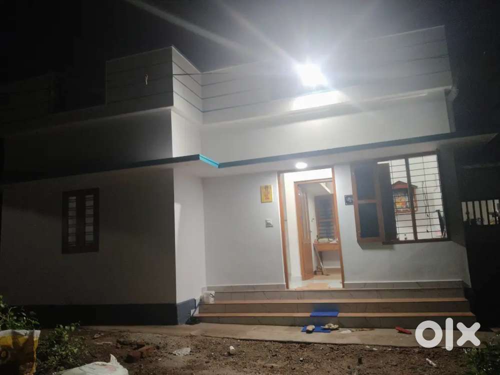 House for sale near kanjiramkulam bypass road (9 cent)