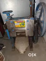Sugarcane juice machine