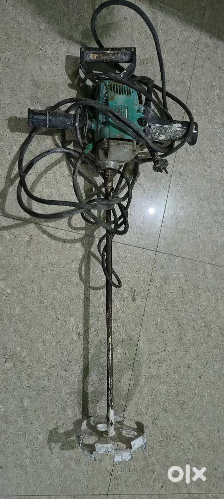 Patty mixing machine