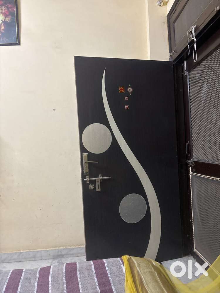 independent room need female roomate