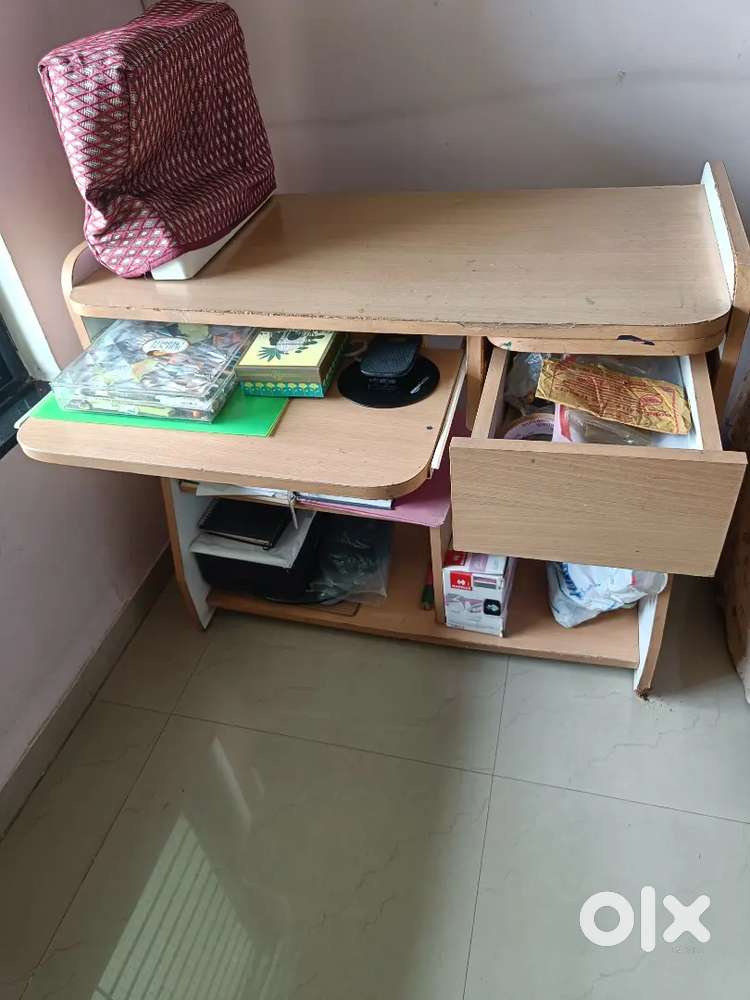 Computer Table