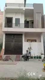 Independ house, first floor available for rent, vegetarian family
