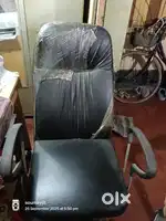 Revolving chair