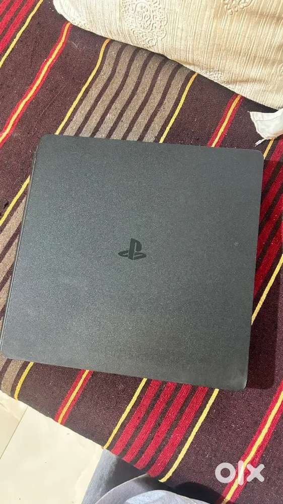 Sony PlayStation 4
