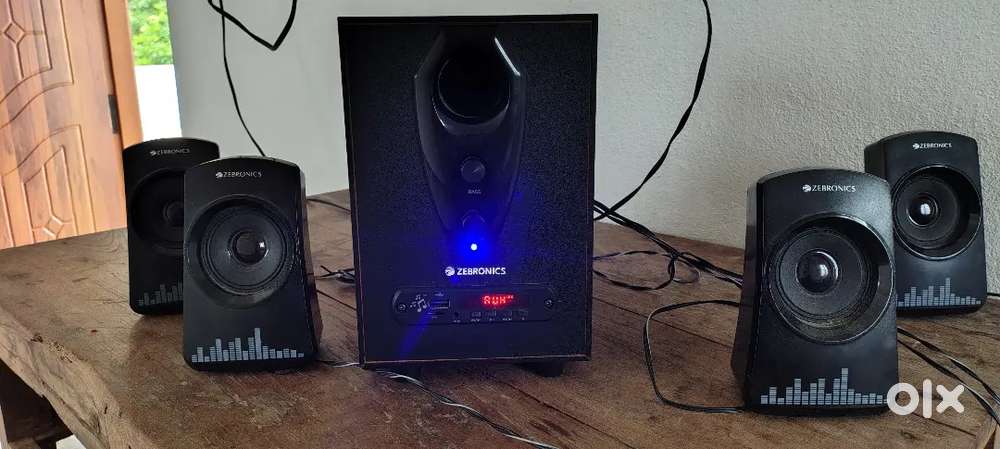 For sale Zebronics 4.1 Home theatre with Aux Cable and Box.