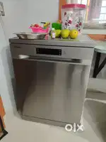 Dish washer