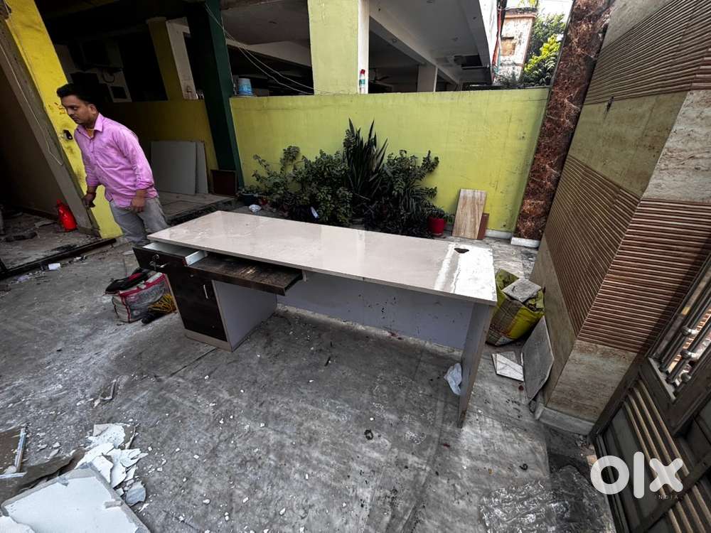 Computer table and counter