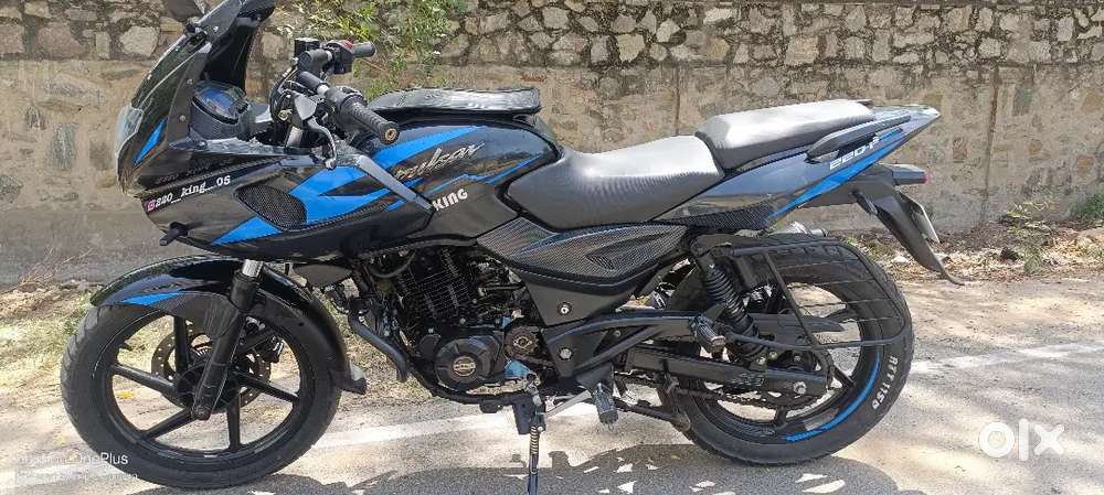 A PULSER 220F BRAND NEW BIKE