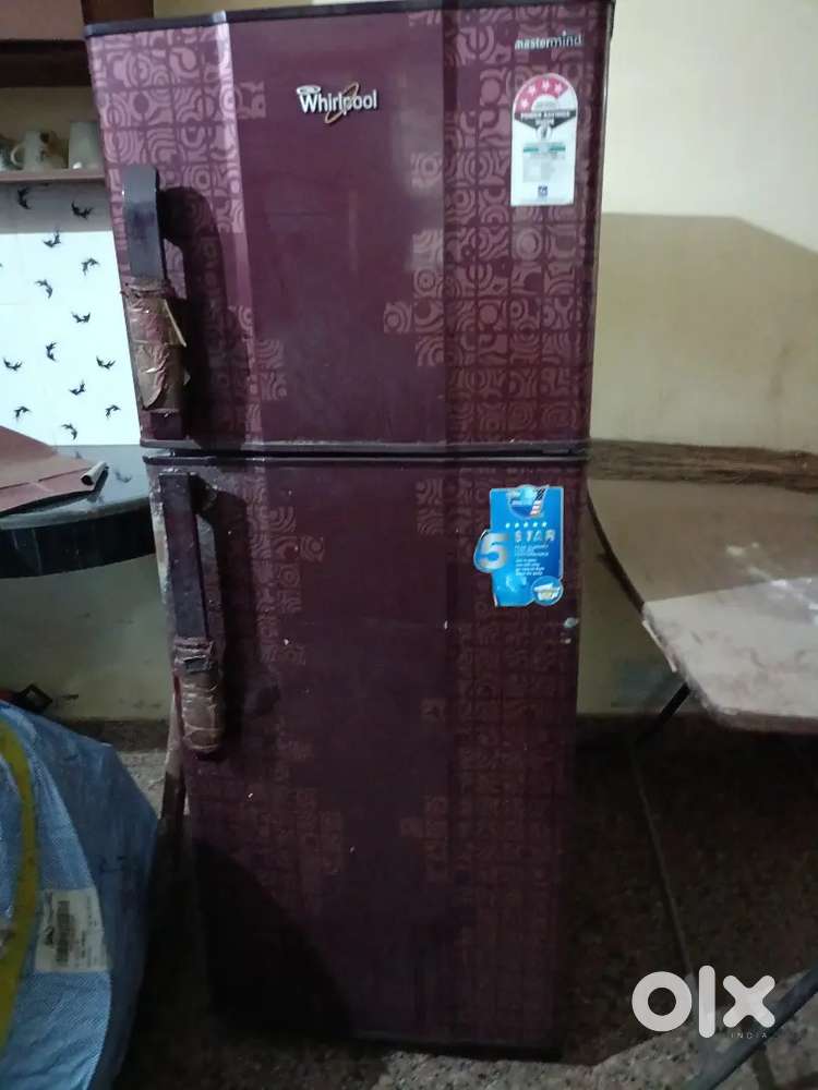 Whirlpool double door refrigerator